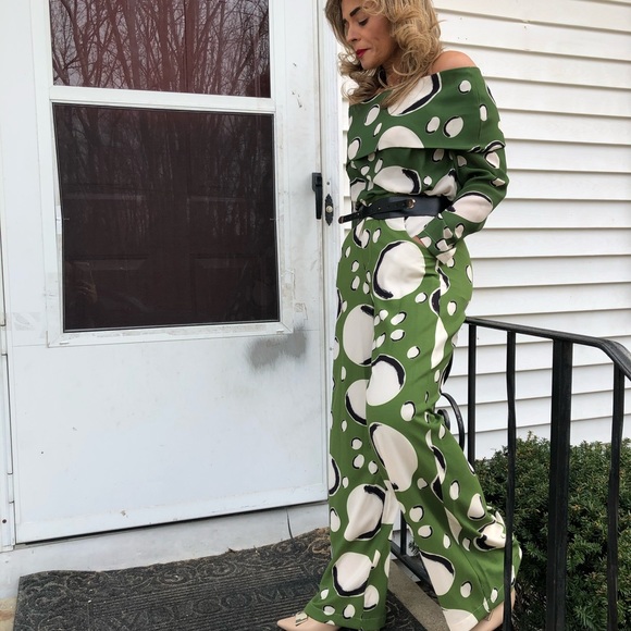 Set - Picture 4 of 8